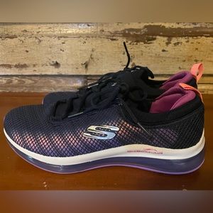 Brand new Sketchers tennis shoes